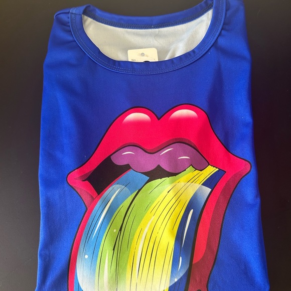 Lip Shirt - Picture 1 of 3
